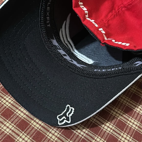 Men’s Honda Racing HRC Fox Flex Fit Hat - Picture 6 of 7